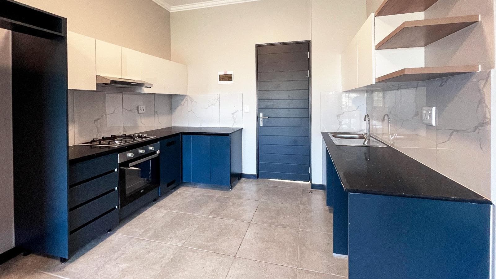 1 Bedroom Apartment in Helderfontein Estate