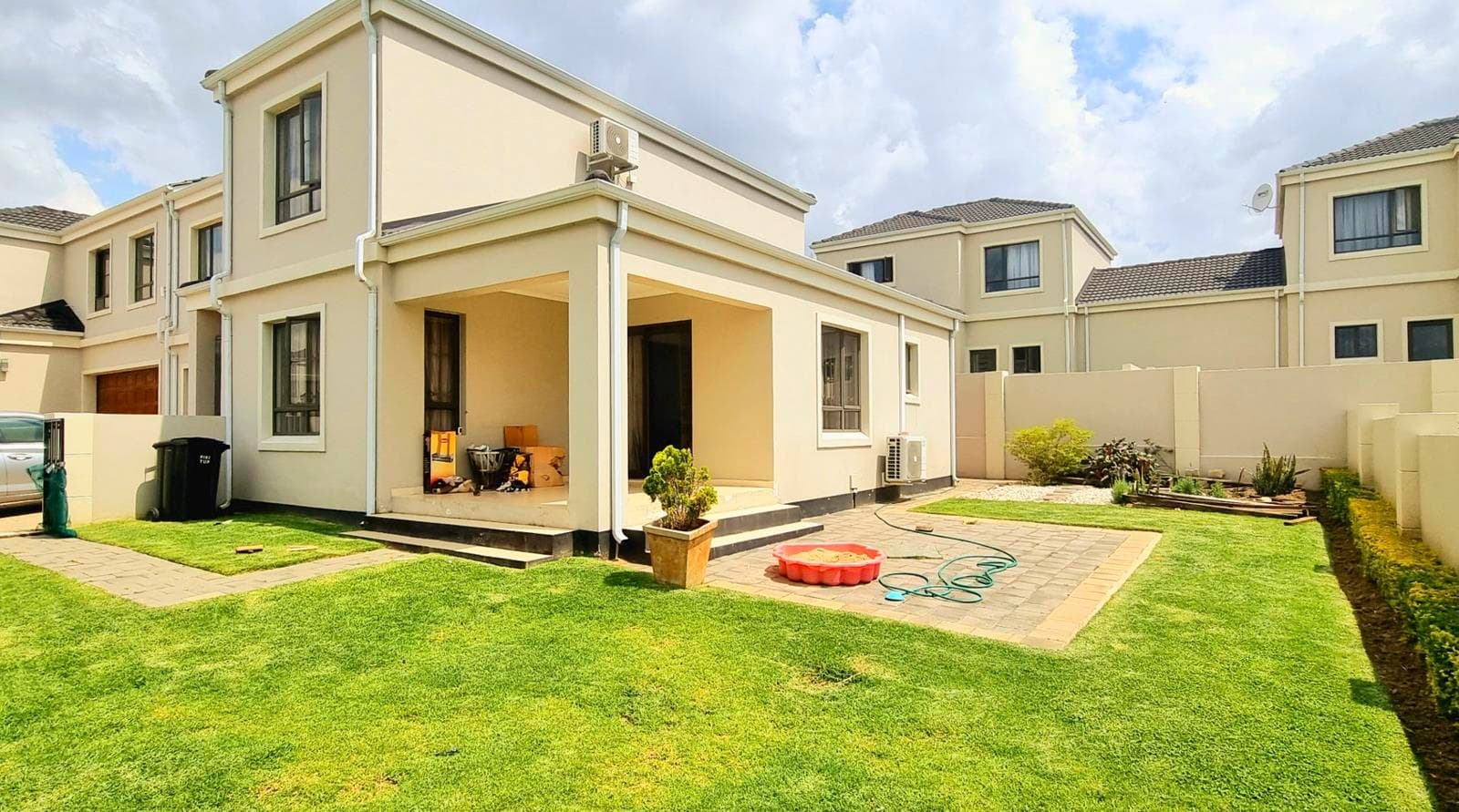 3 Bedroom Duplex in Carlswald