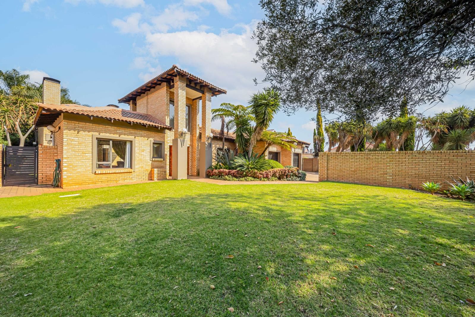 3 Bedroom House in Midfield Estate