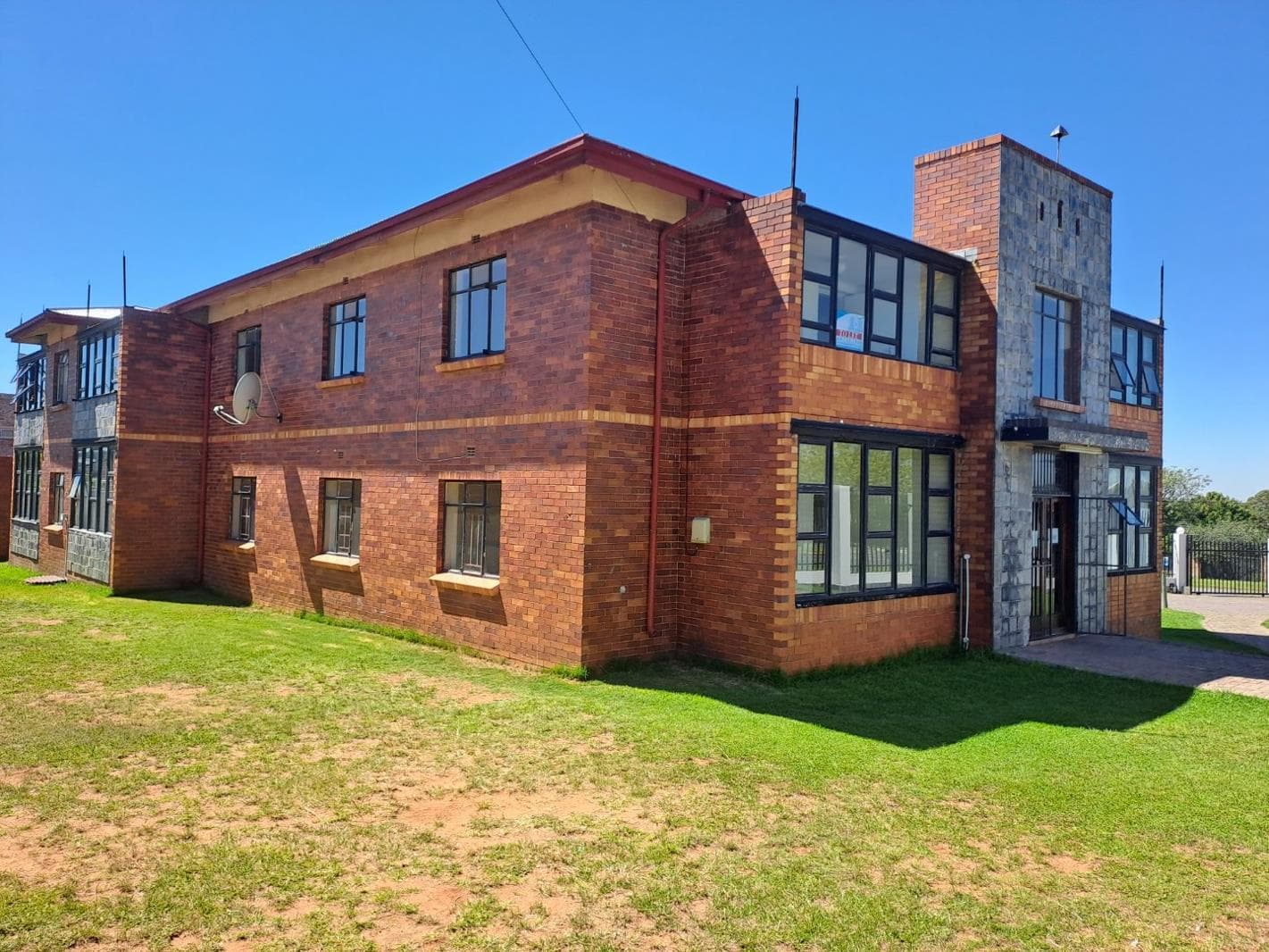 1.5 Bedroom Apartment in Discovery