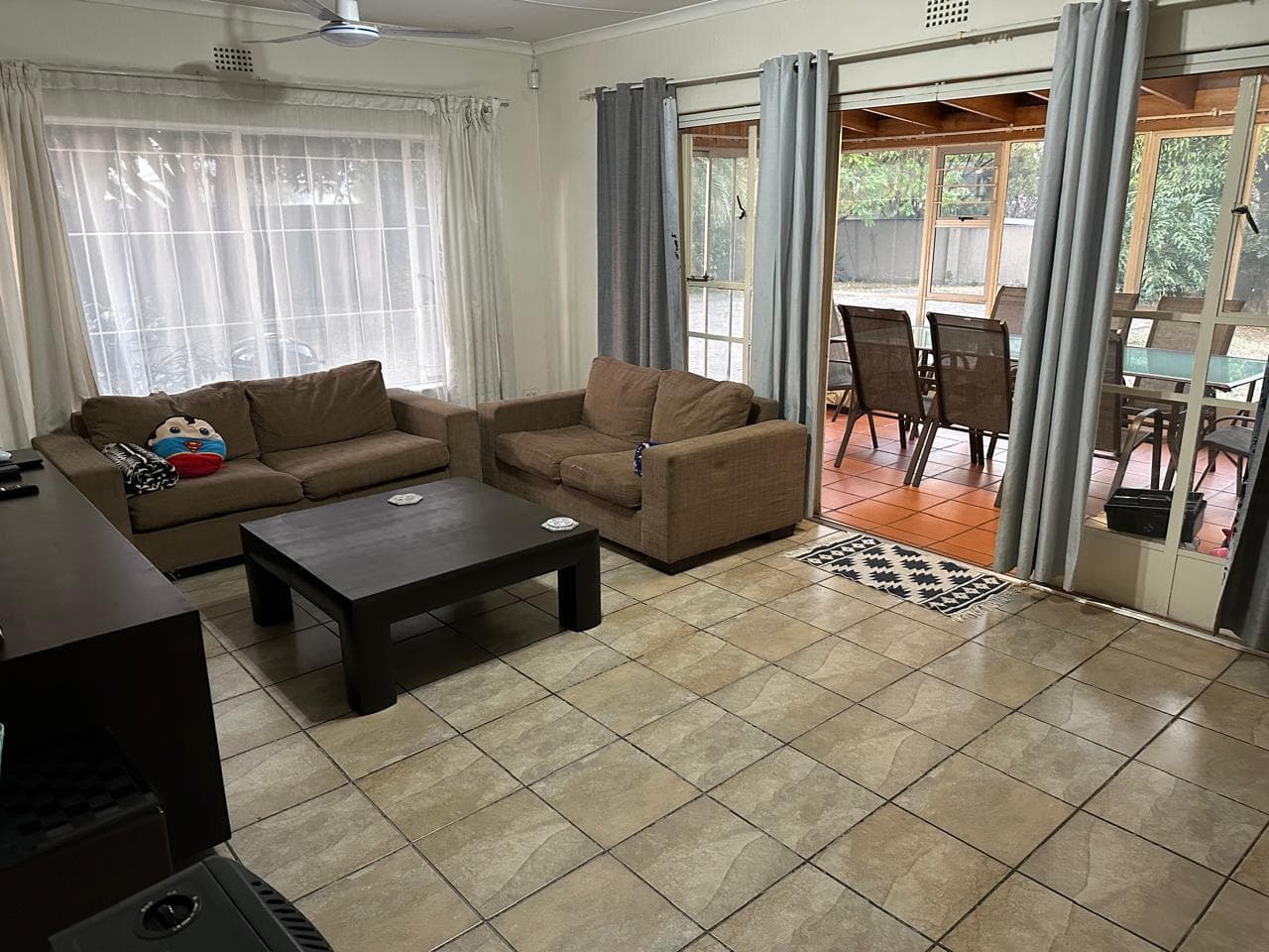 3 Bedroom House in Olivedale