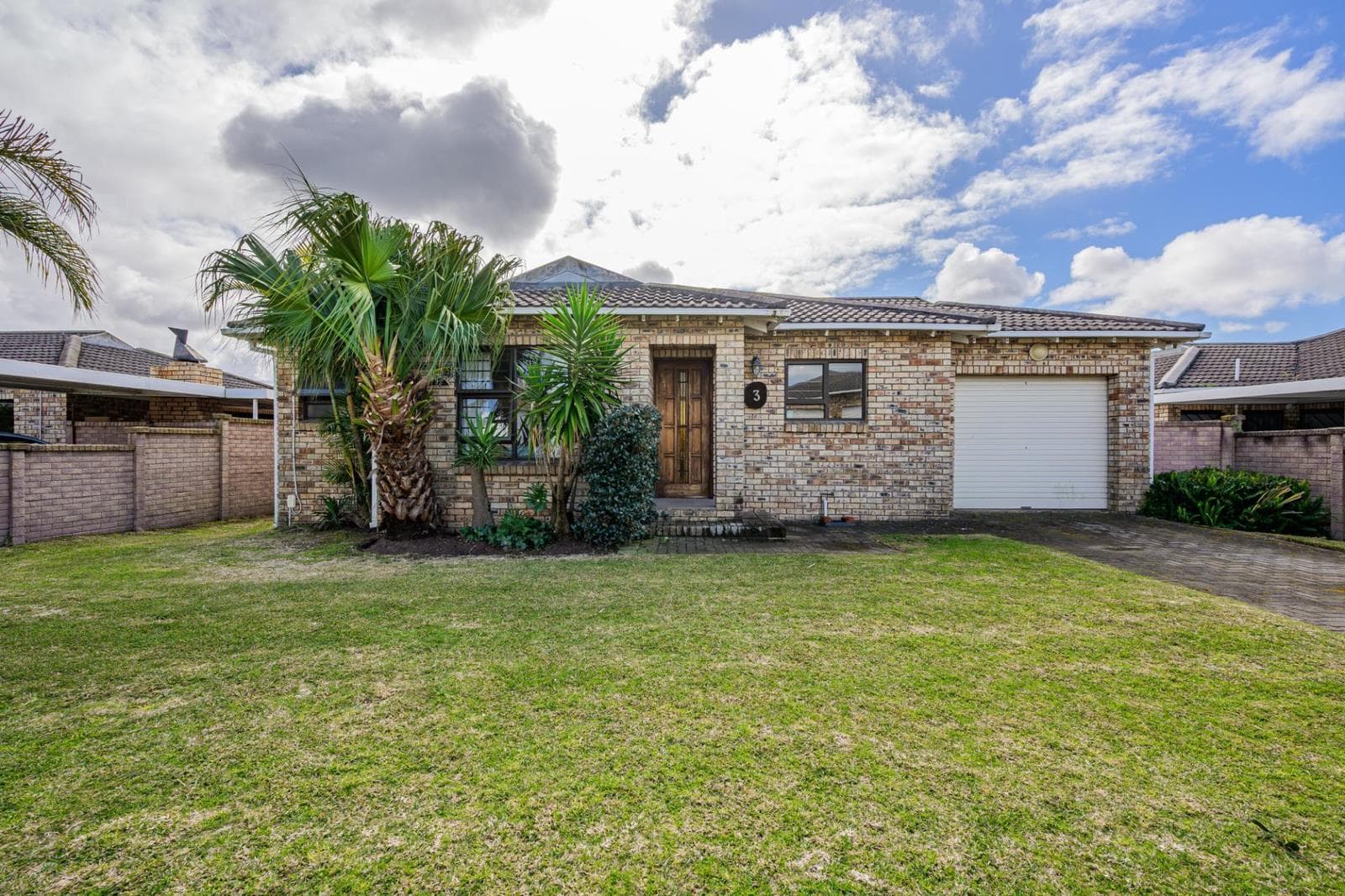 2 Bedroom Townhouse in Brentwood Park