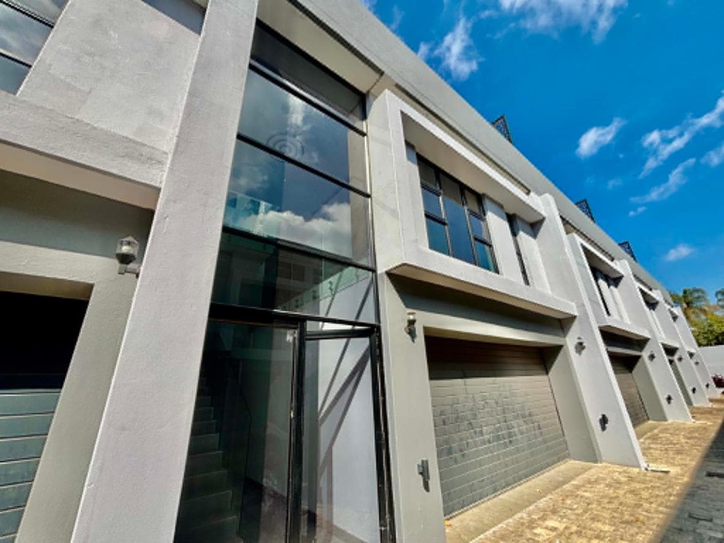 3 Bedroom Townhouse in Illovo
