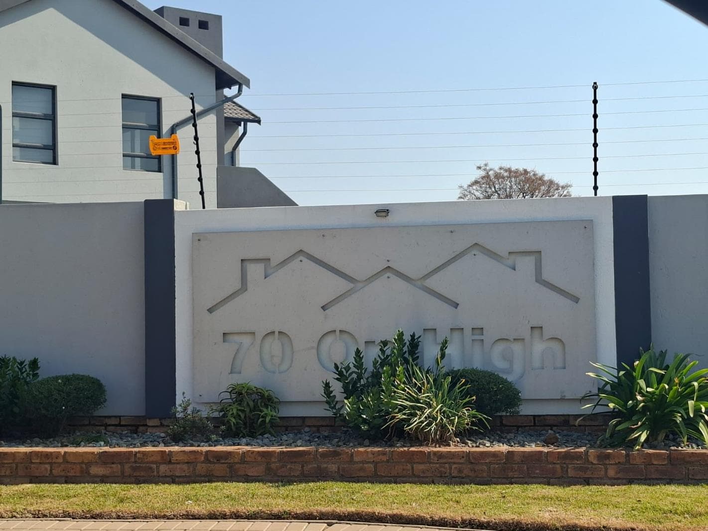2 Bedroom Apartment in Brentwood Park