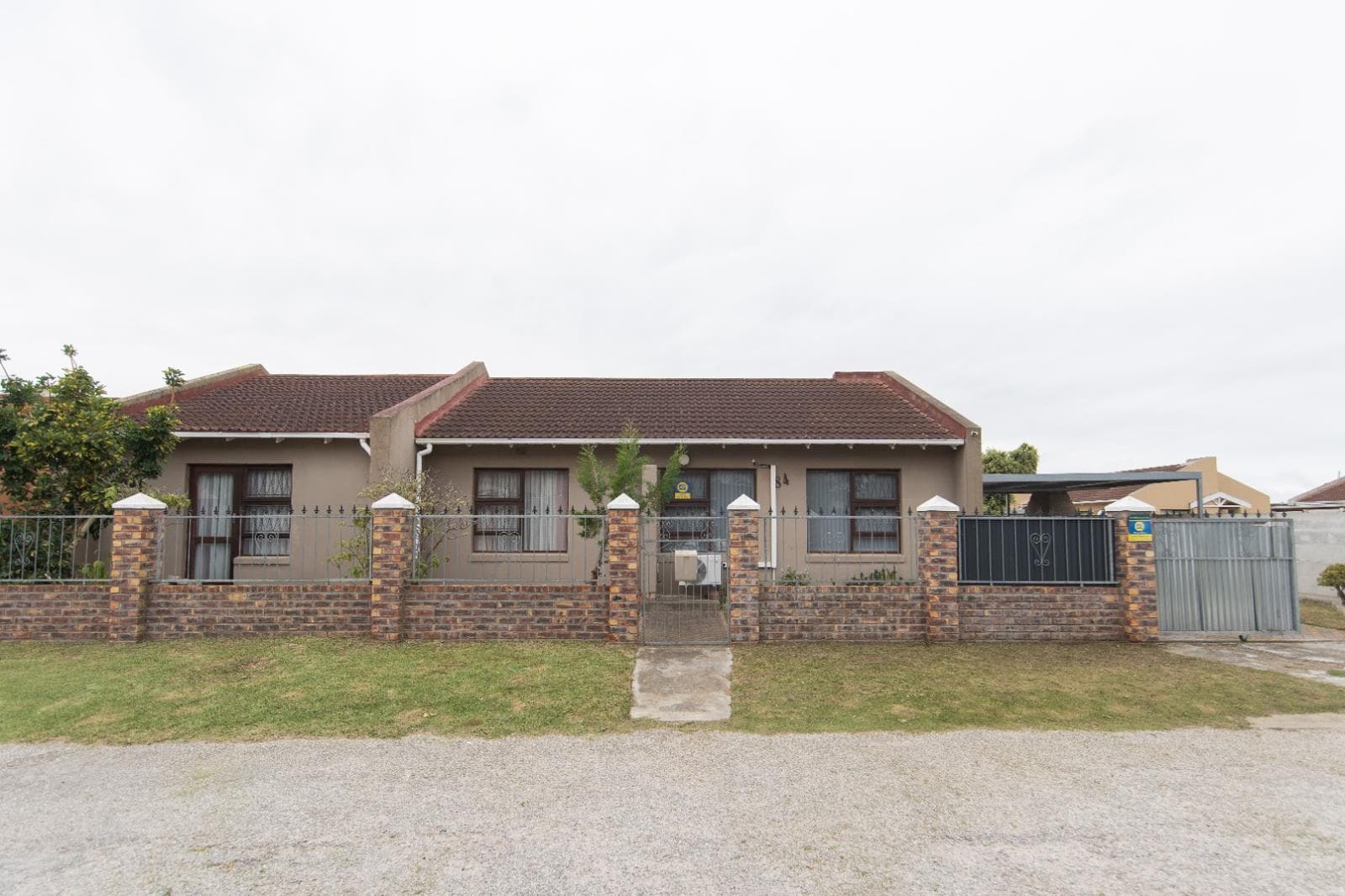 3 Bedroom House in Overbaakens
