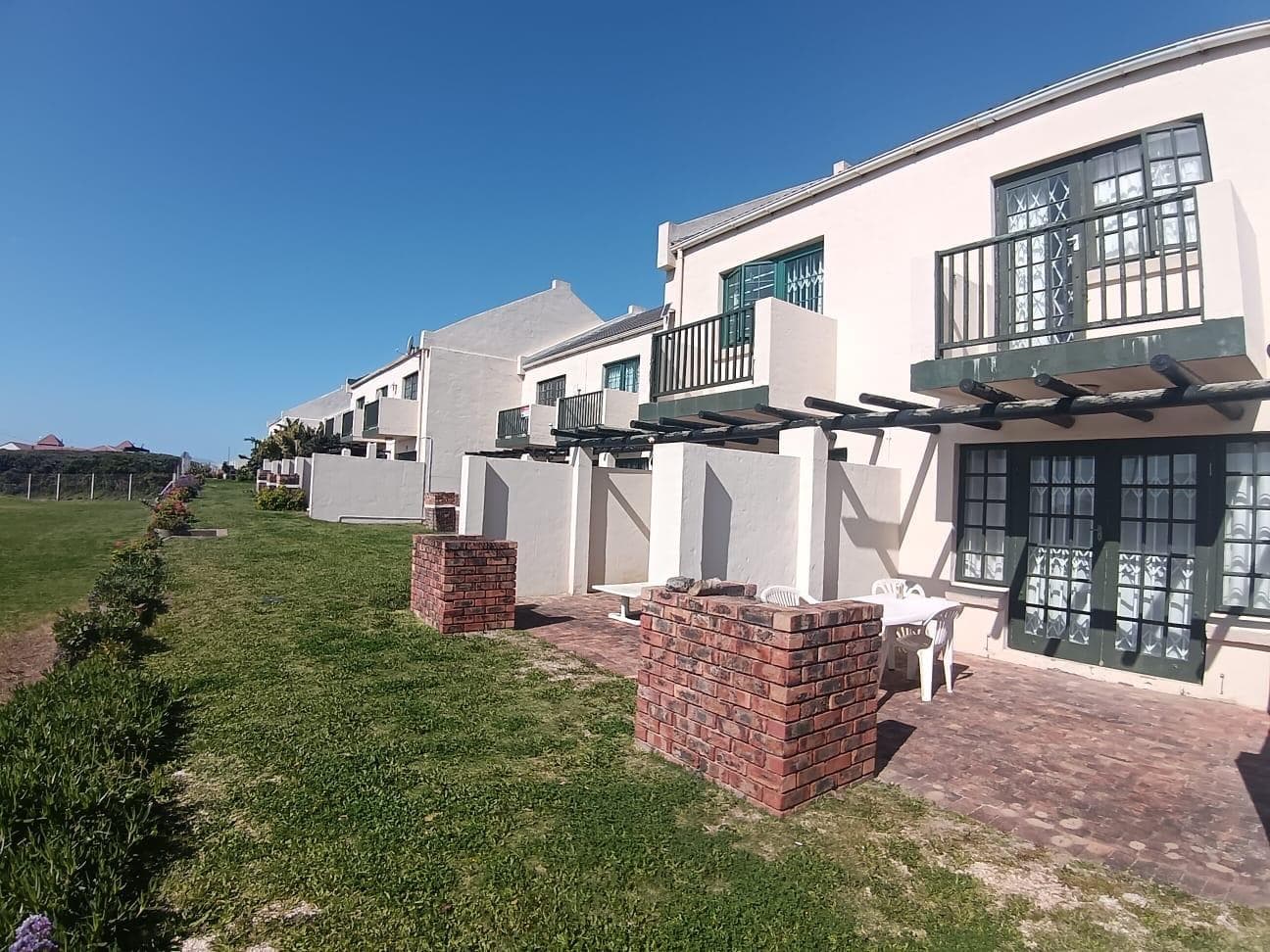2 Bedroom Townhouse in West Beach