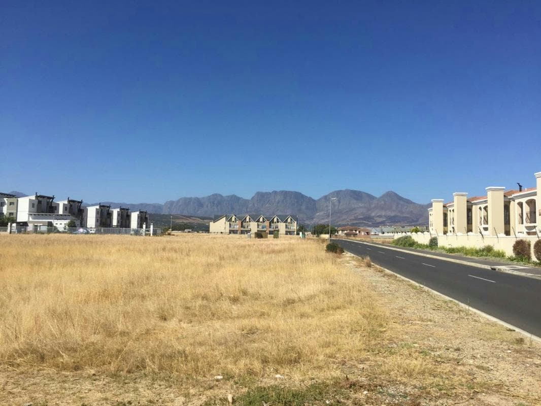 1.8 ha Land available in Strand Central