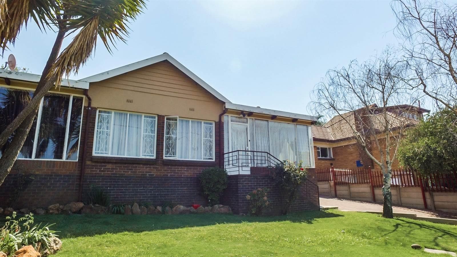 3 Bedroom House in Linmeyer
