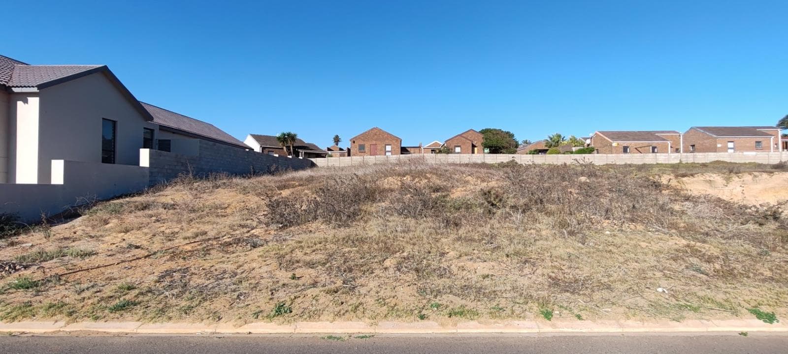 701 m² Land available in Vredenburg