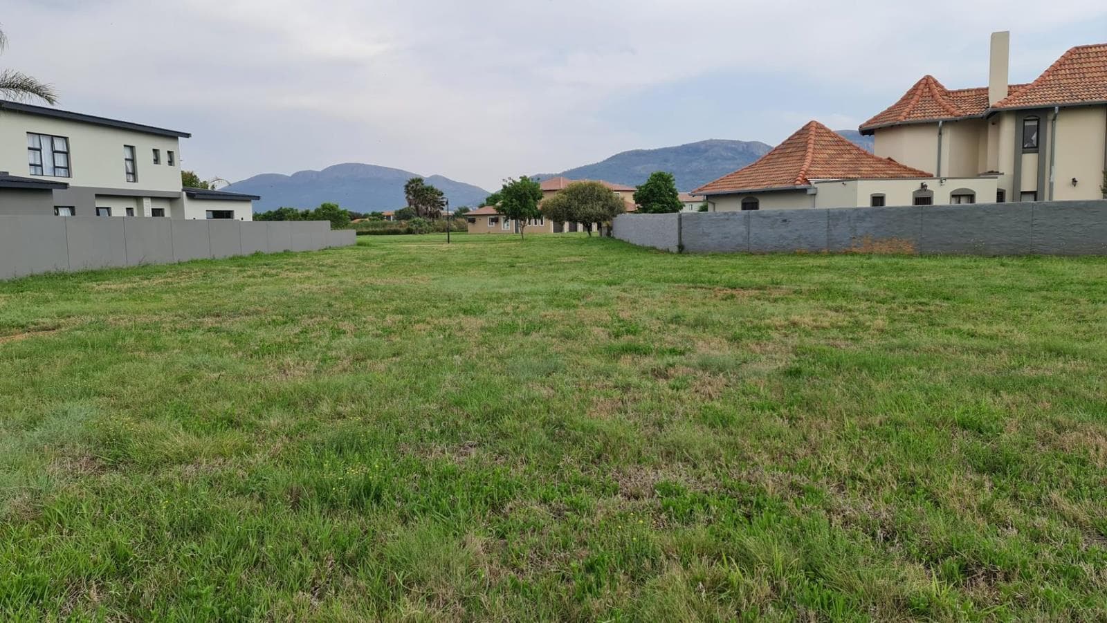 3 006 m² Land available in The Islands Estate