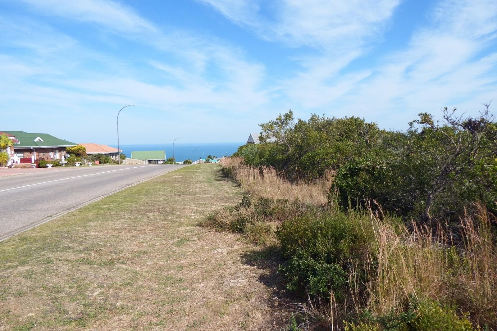 1.1 ha Land available in Dana Bay