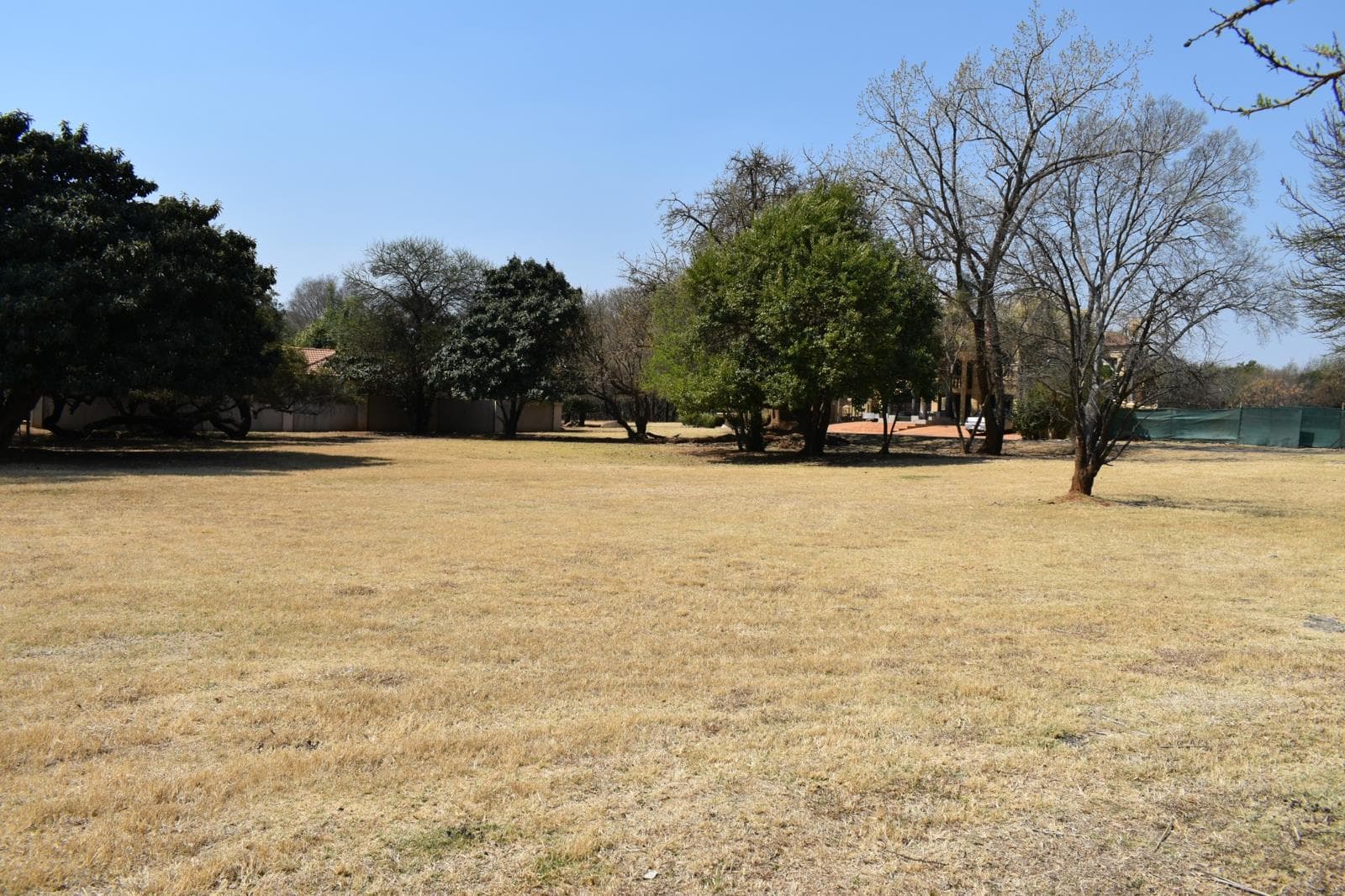 1 918 m² Land available in Westlake Estate