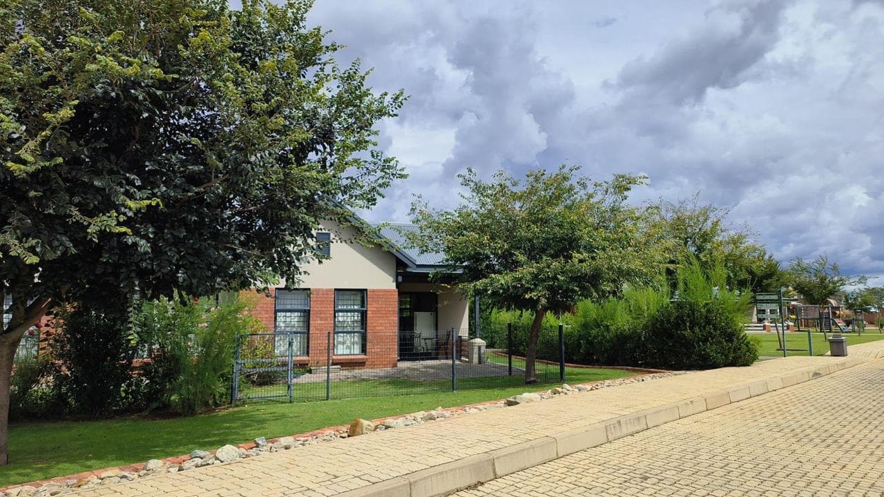 1 Bedroom Apartment / flat for sale in De Land Estate