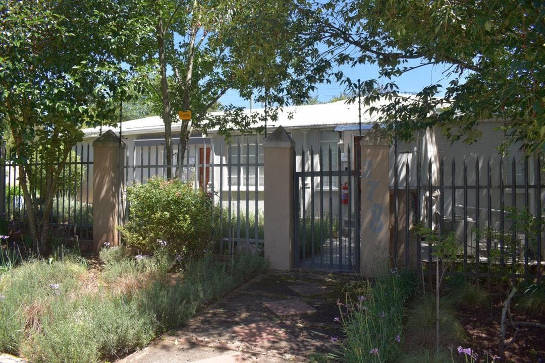 3 Bedroom House for sale in Dullstroom