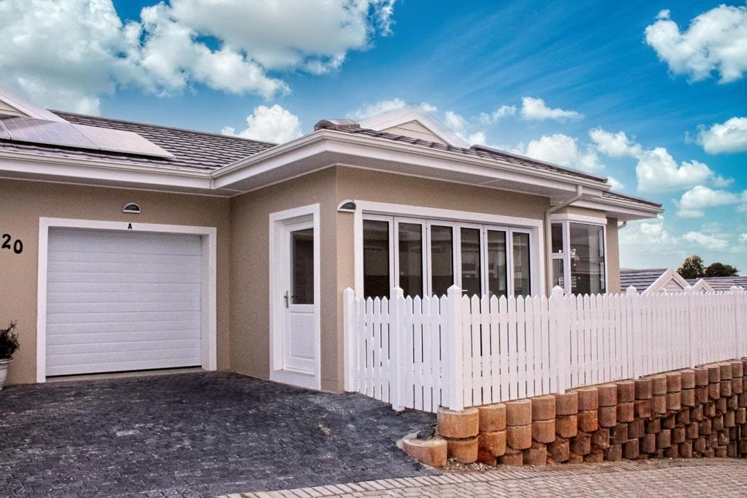 1 Bedroom House for sale in Hunters Home