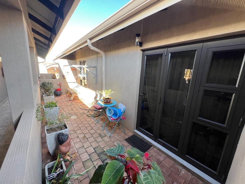 2 Bedroom House for sale in Wilkoppies