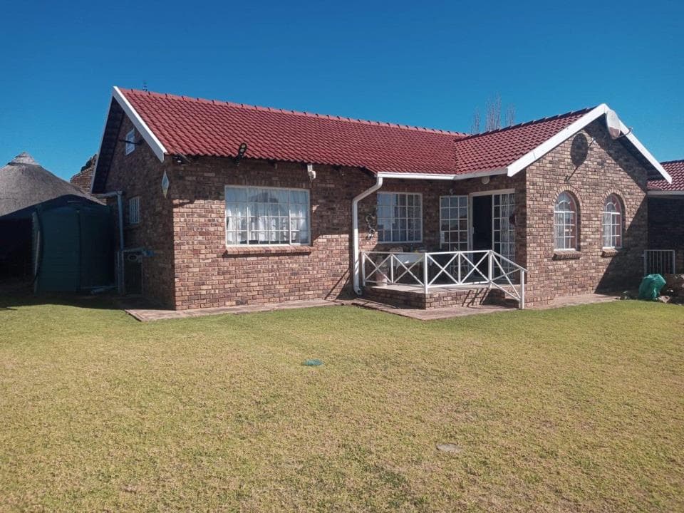2 Bedroom Townhouse for sale in Parys