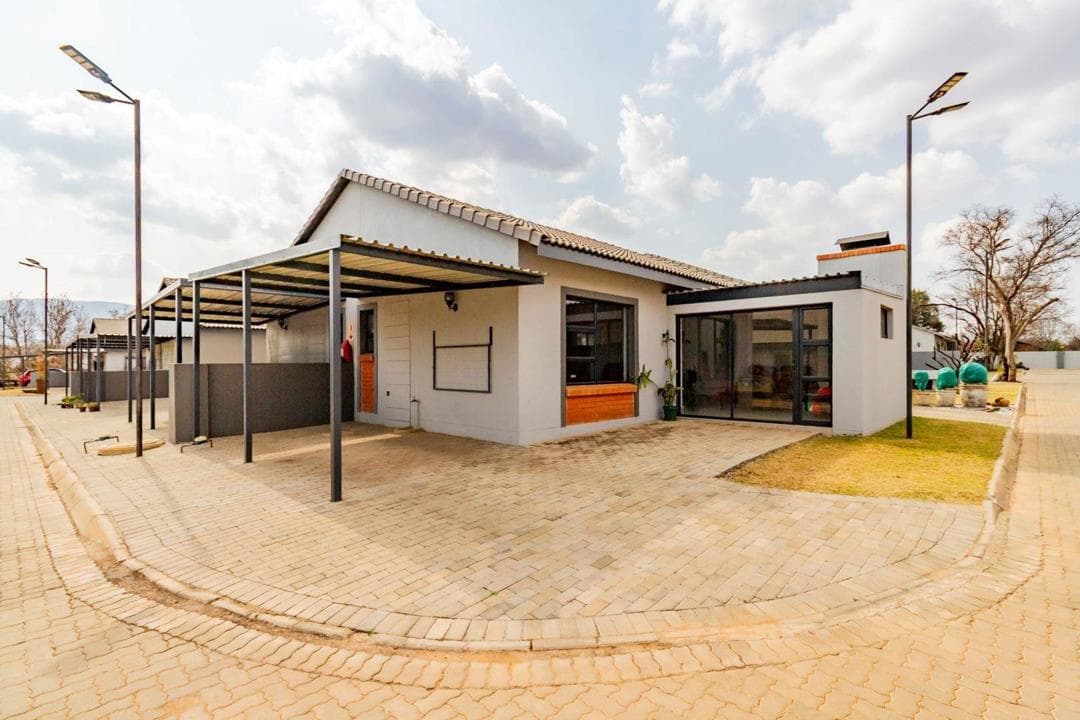 1 Bedroom House for sale in Ifafi