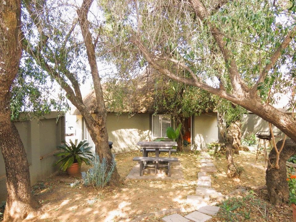 2 Bedroom Apartment / flat for sale in Rietfontein