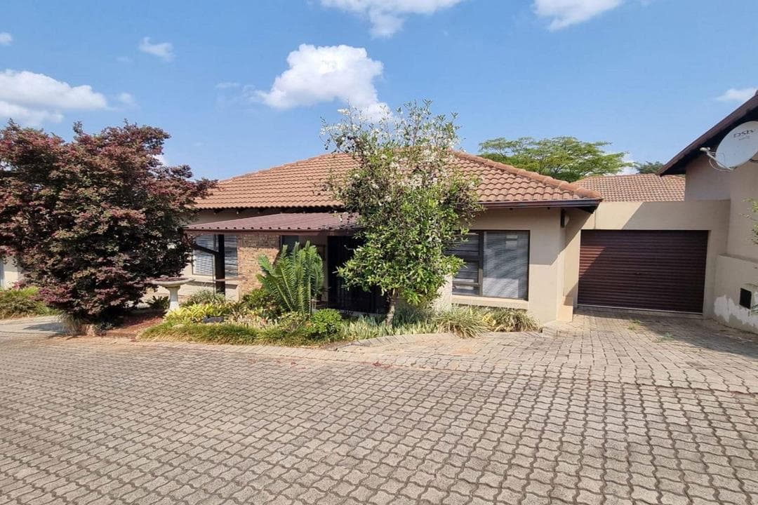 2 Bedroom House for sale in White River Central