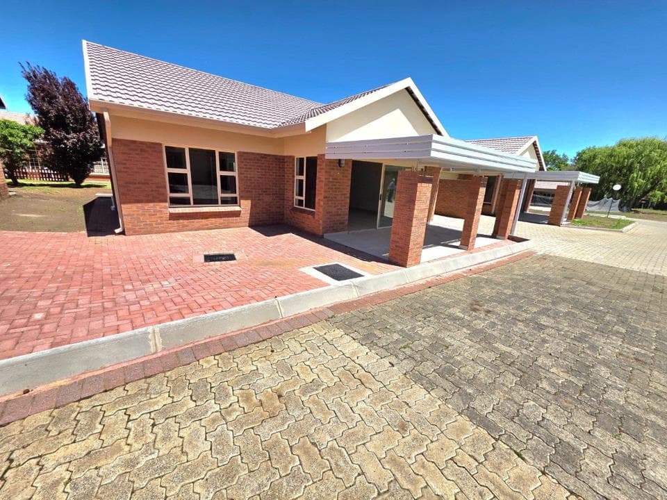 2 Bedroom Townhouse for sale in Panorama
