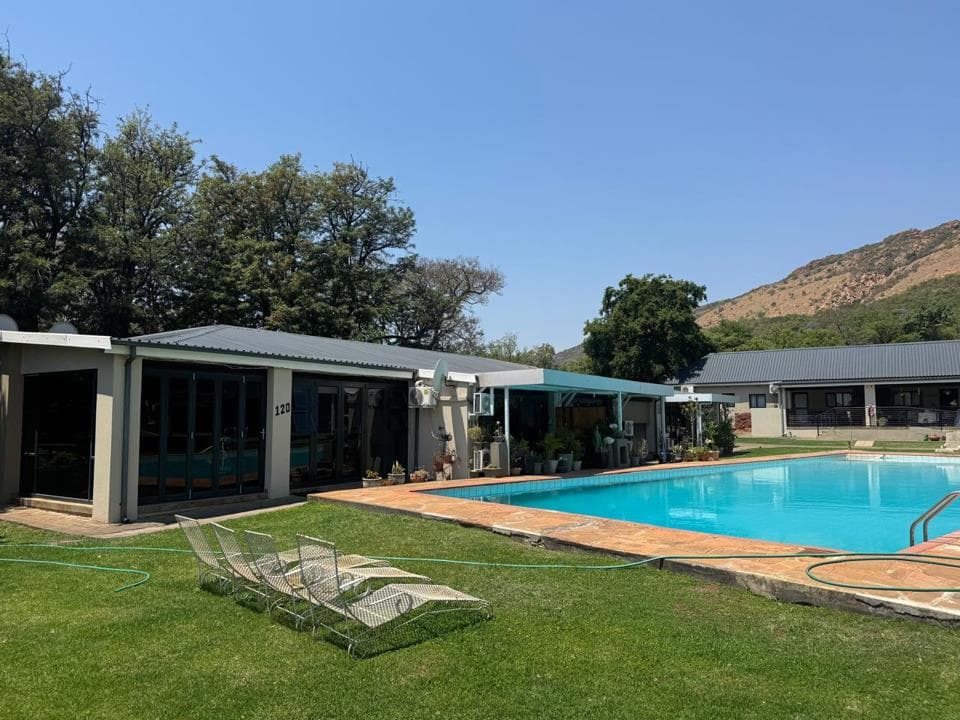 1 Bedroom House for sale in Wigwam