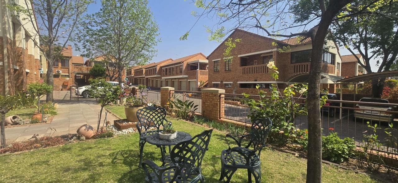 2 Bedroom Apartment / flat to rent in Equestria