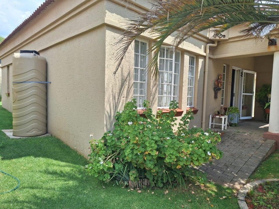 2 Bedroom Townhouse for sale in Parys