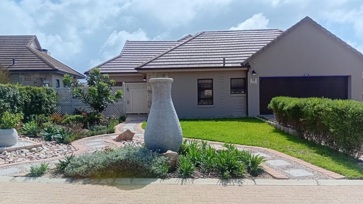 2 Bedroom House for sale in Dana Bay