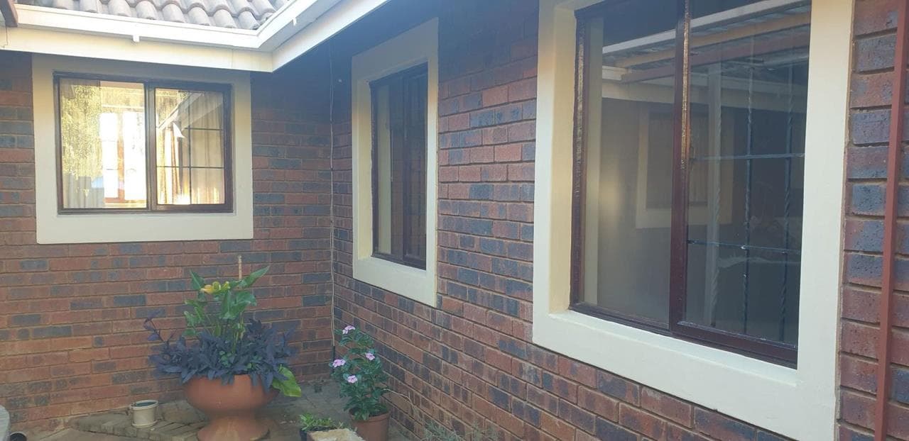 1 Bedroom Apartment / flat for sale in Dan Pienaar
