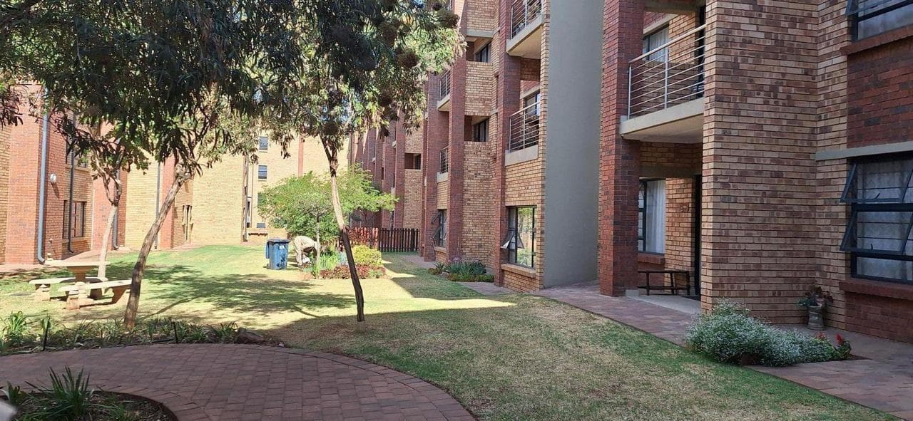 1 Bedroom Apartment / flat to rent in Olympus AH