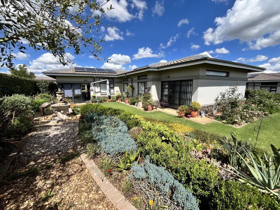 3 Bedroom House for sale in Eastlands Mature Lifestyle Estate