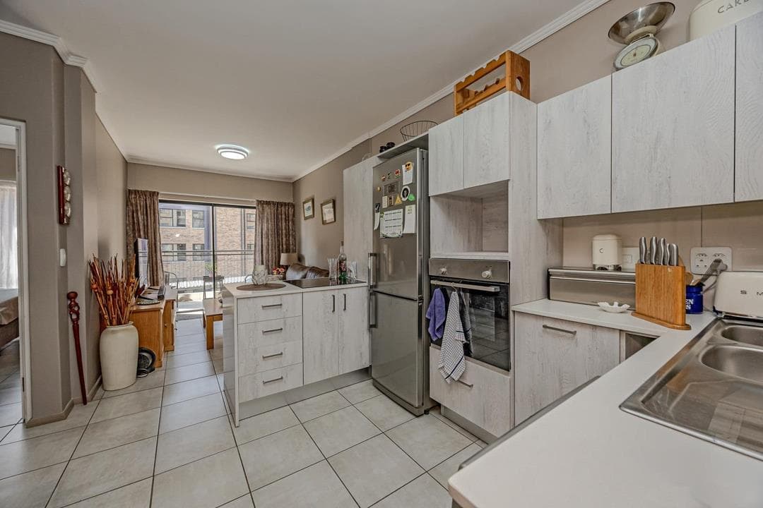 1 Bedroom Apartment / flat for sale in Olievenpoort