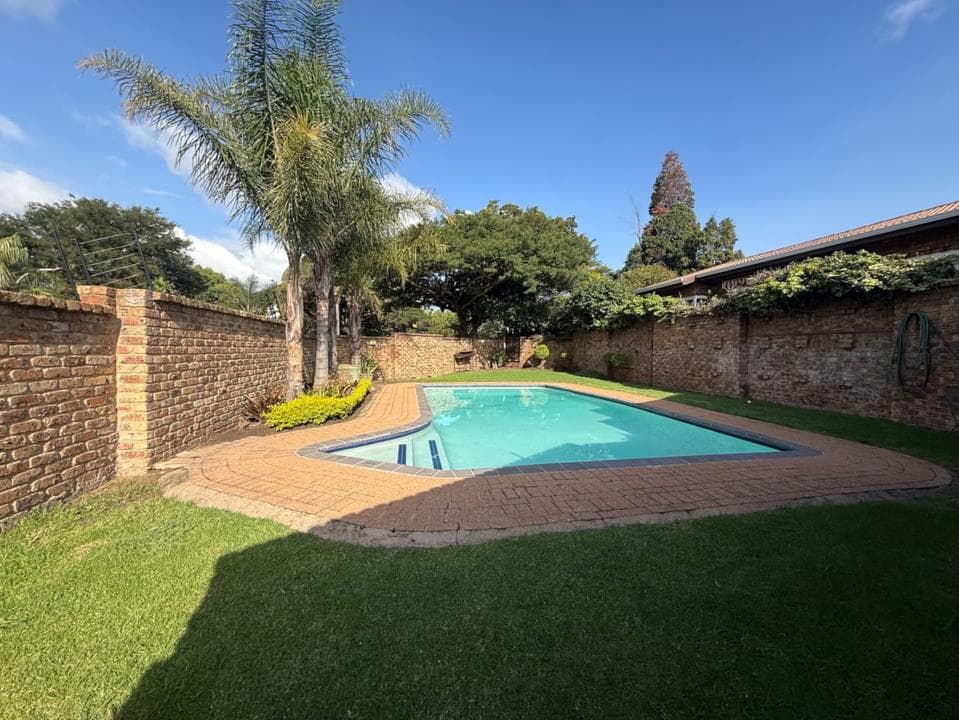 3 Bedroom House for sale in Die Heuwel