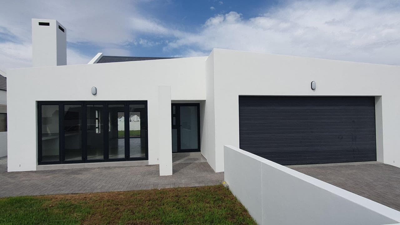 3 Bedroom House for sale in Britannia Beach Estate