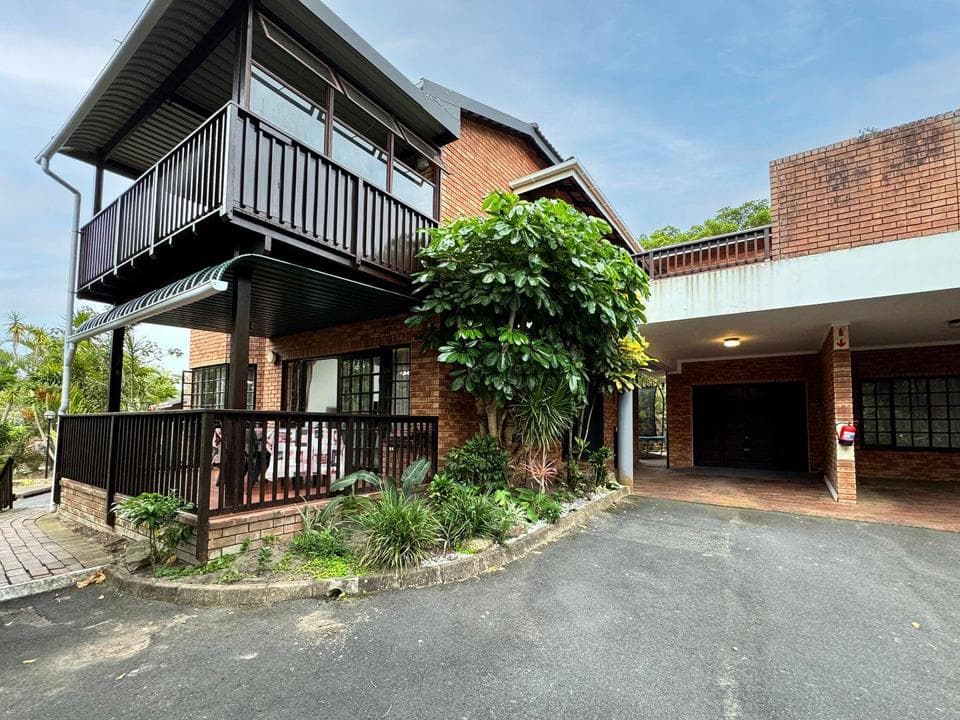 2 Bedroom Townhouse for sale in Beacon Rocks
