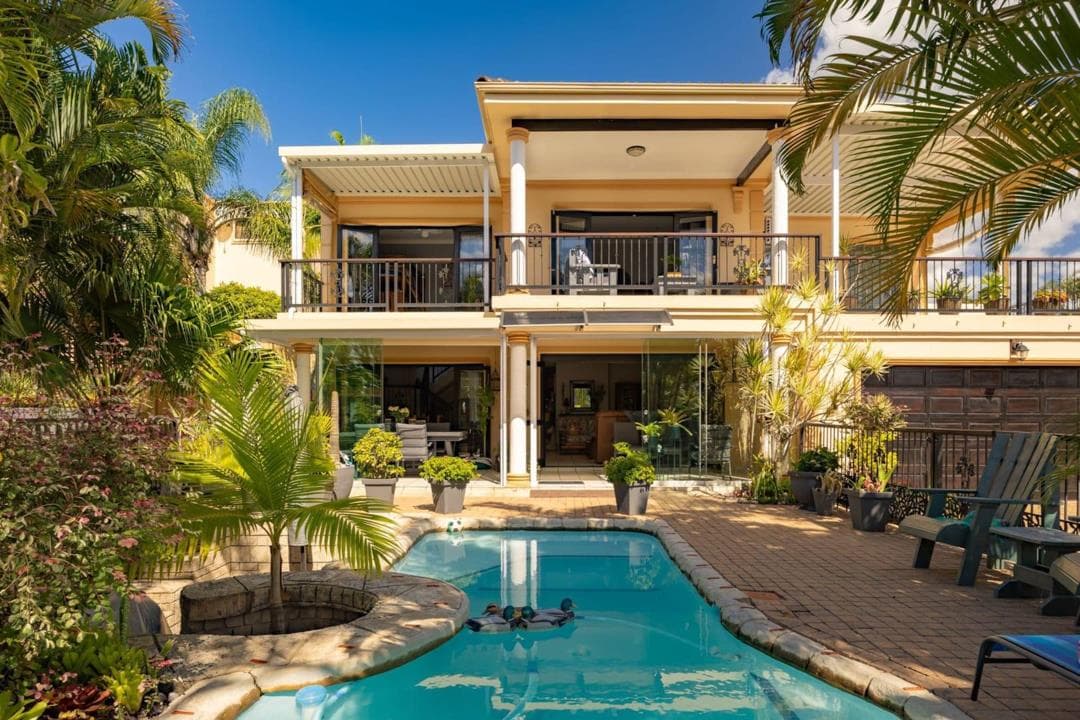 3 Bedroom House for sale in Uvongo