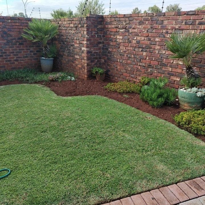 2 Bedroom Townhouse for sale in Vaal Park