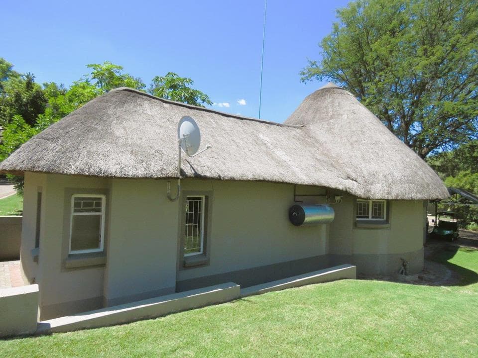 2 Bedroom Apartment / flat for sale in Rietfontein