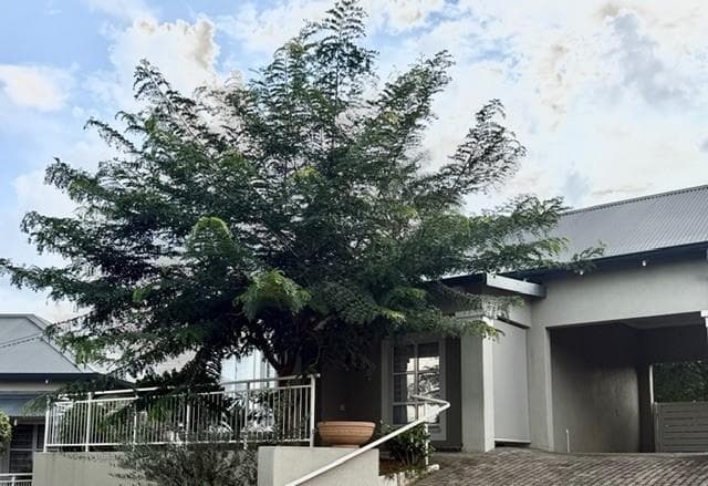 2 Bedroom House for sale in Mataffin