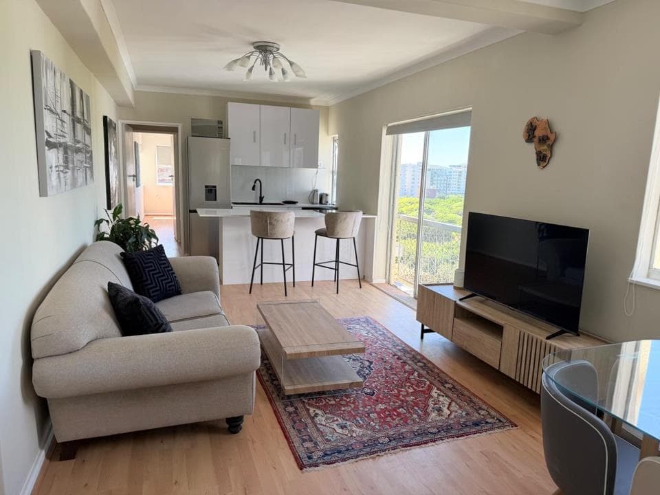 2 Bedroom Apartment / flat to rent in Sea Point