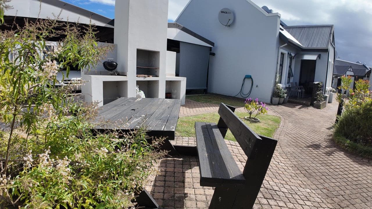 1 Bedroom Townhouse for sale in Blue Mountain Village