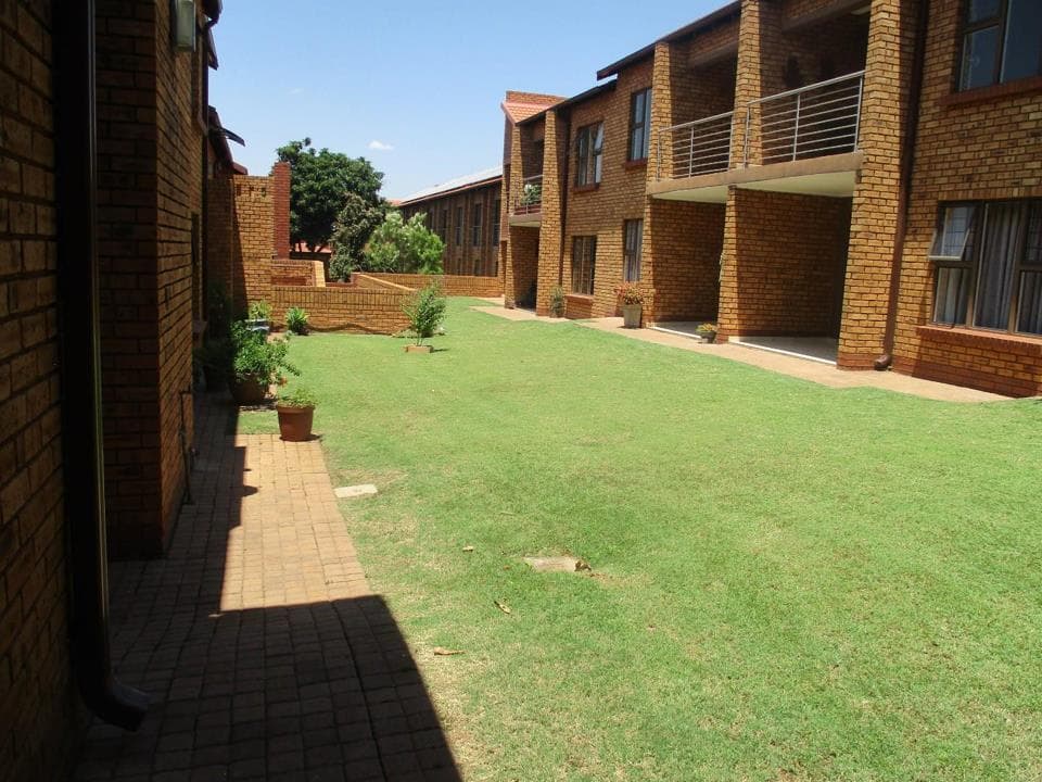 1 Bedroom Apartment / flat to rent in Willow Park Manor