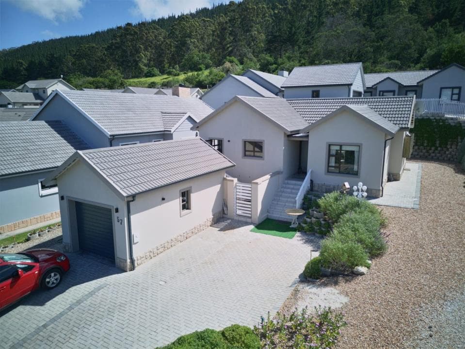 2 Bedroom House for sale in Sedgefield Central