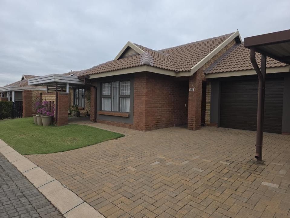 2 Bedroom House for sale in Montana Tuine