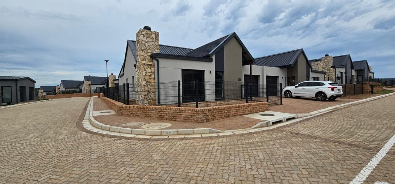 2 Bedroom Townhouse to rent in Hartland Lifestyle Estate