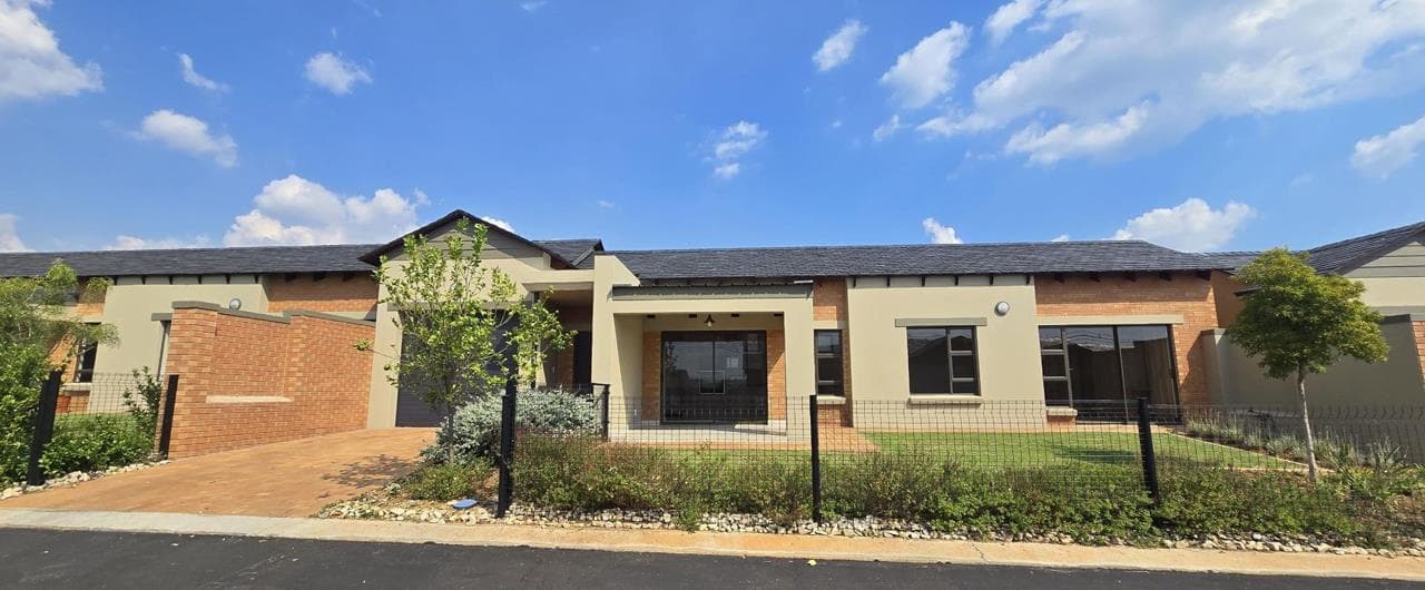 2 Bedroom Townhouse to rent in Retire at Midstream