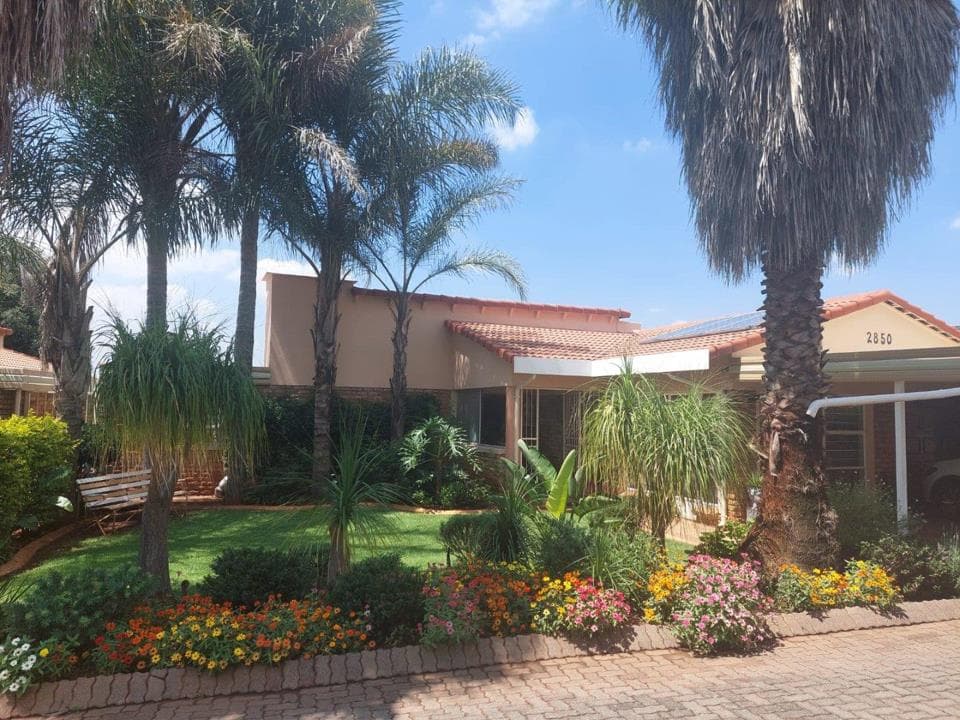 2 Bedroom House for sale in Panorama Estate