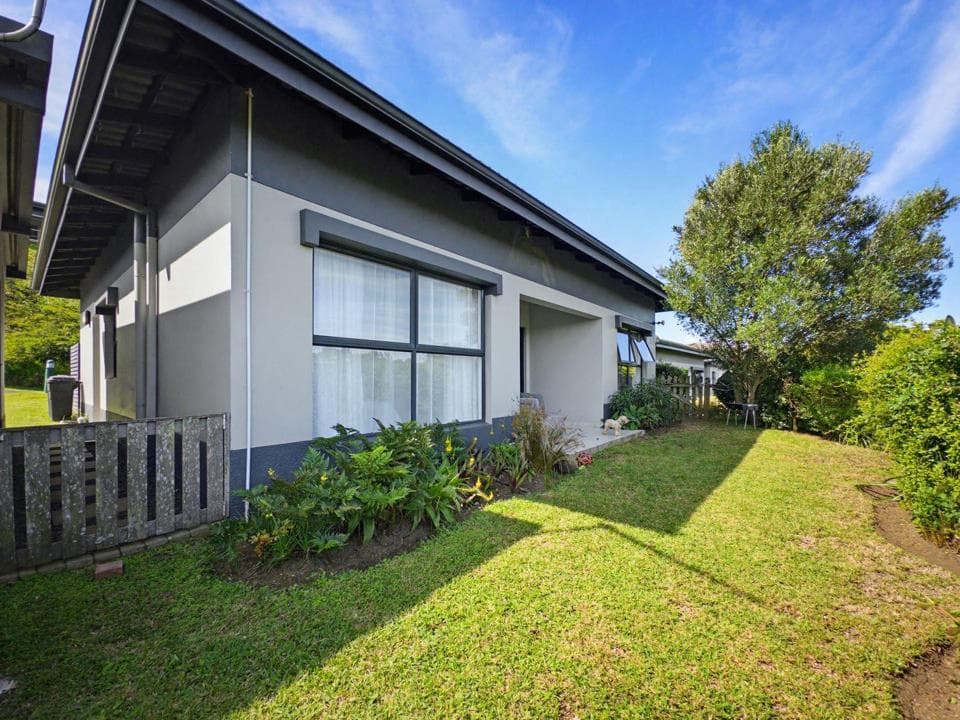 3 Bedroom Townhouse for sale in Palm Lakes Estate