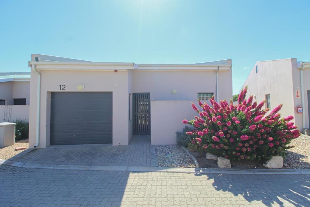 2 Bedroom House to rent in Velddrif